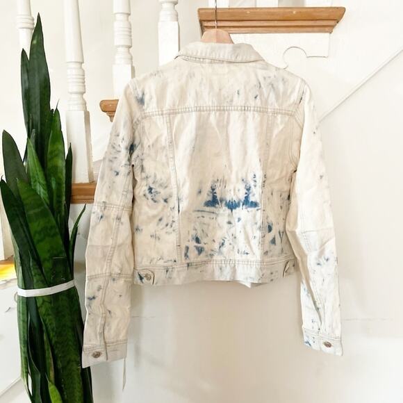NWT Free People Jones Tie Dye Blue Long Sleeve Rumors Denim Jacket Size S - Picture 5 of 9